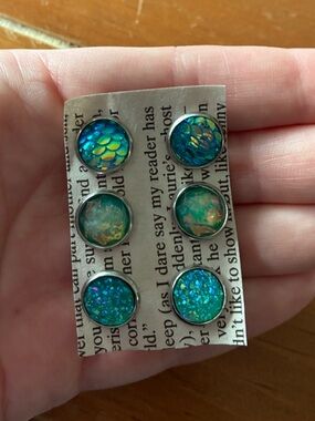 Set of 3 Iridescent Mermaid Scale Stud Earrings - Blue/Green